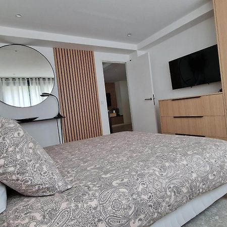 Moderne F3 - 10 Min Aeroport Cdg - Paris - Parc Asterix - Disneyland Paris - Tour Eiffel - Champs Elysee - 15 Min Parc Des Expositions Villepinte - 10 Min Le Bourget - 5 Min Du Golf International De Roissy- Jo 2024 Le Thillay Luaran gambar