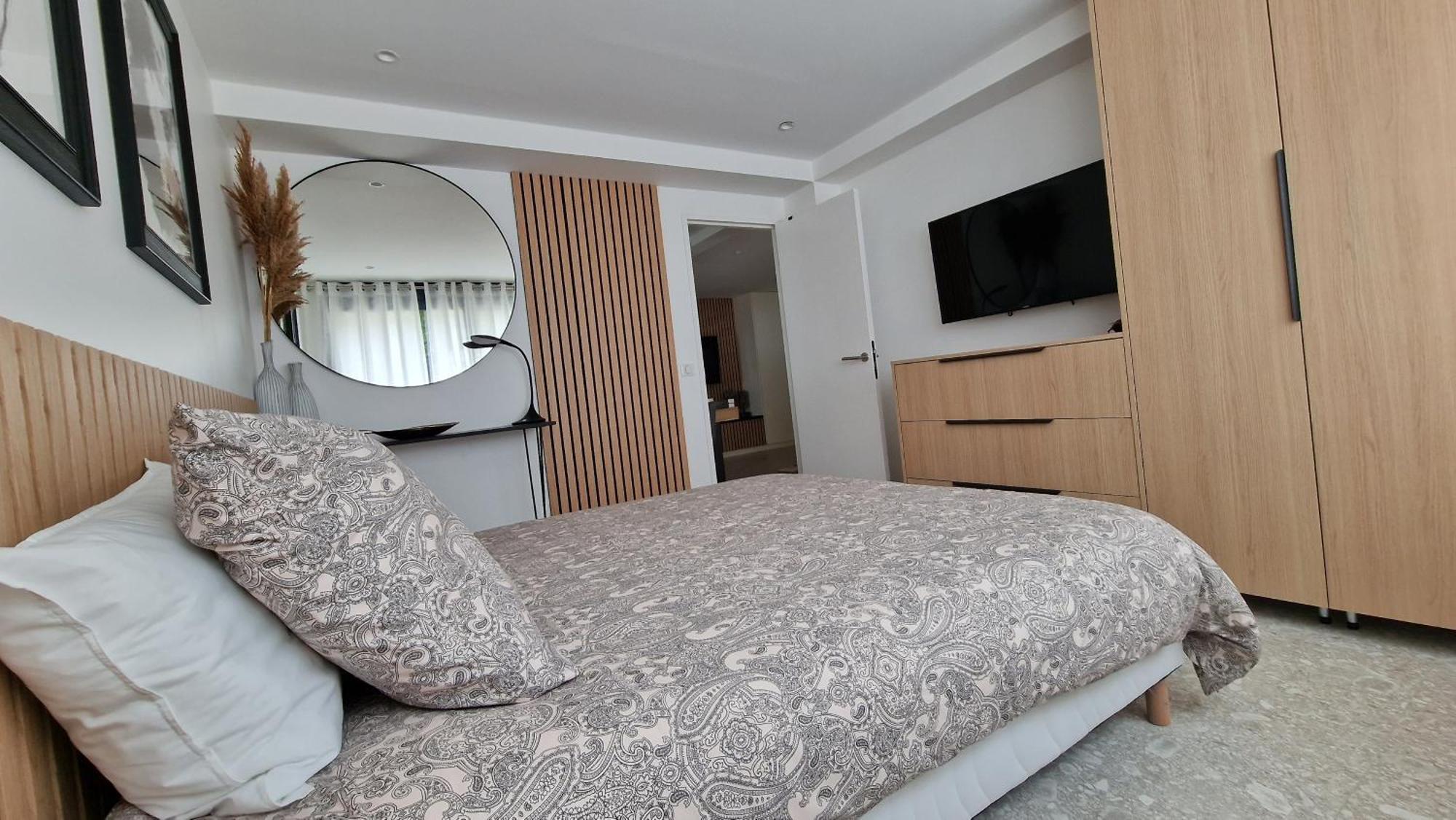 Moderne F3 - 10 Min Aeroport Cdg - Paris - Parc Asterix - Disneyland Paris - Tour Eiffel - Champs Elysee - 15 Min Parc Des Expositions Villepinte - 10 Min Le Bourget - 5 Min Du Golf International De Roissy- Jo 2024 Le Thillay Luaran gambar
